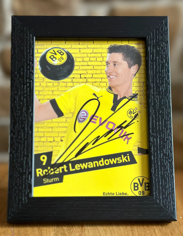Robert Lewandowski<br>Borussia Dortmund<br>Handsignierte Autogrammkarte im Rahmen<br>13 x 18 cm