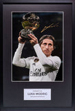 Luka Modric<br>Real Madrid<br>Original signiertes Foto<br>Ballon d’Or Sieger 2018<br>30 x 40 cm